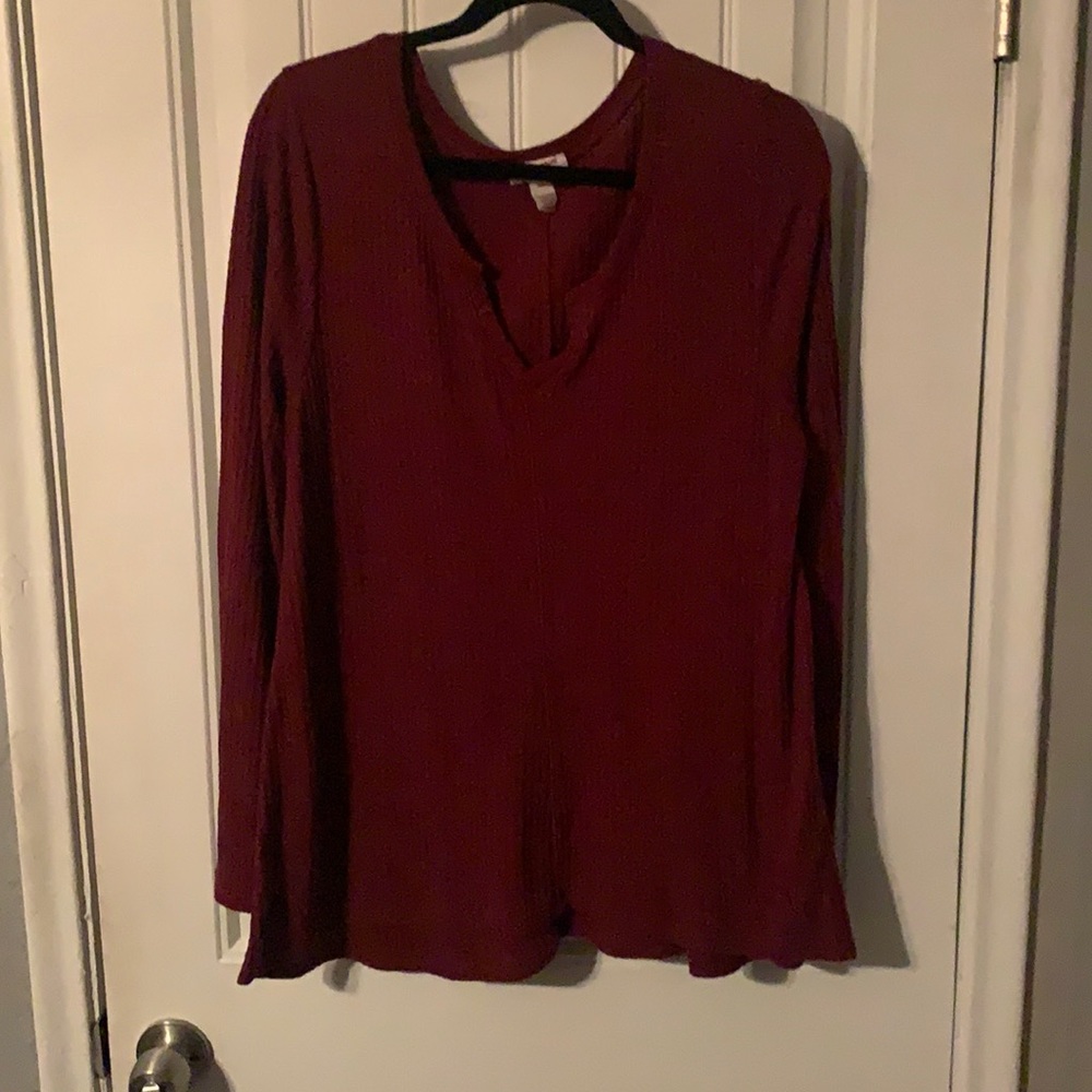 Maroon sweater